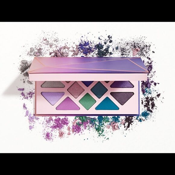 Moonlight Crystal Gemstone Palette By ATHR Beauty - Picture 1 of 6